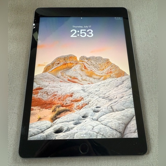 🍏 Apple iPad 5th Generation - Picture 1 of 14